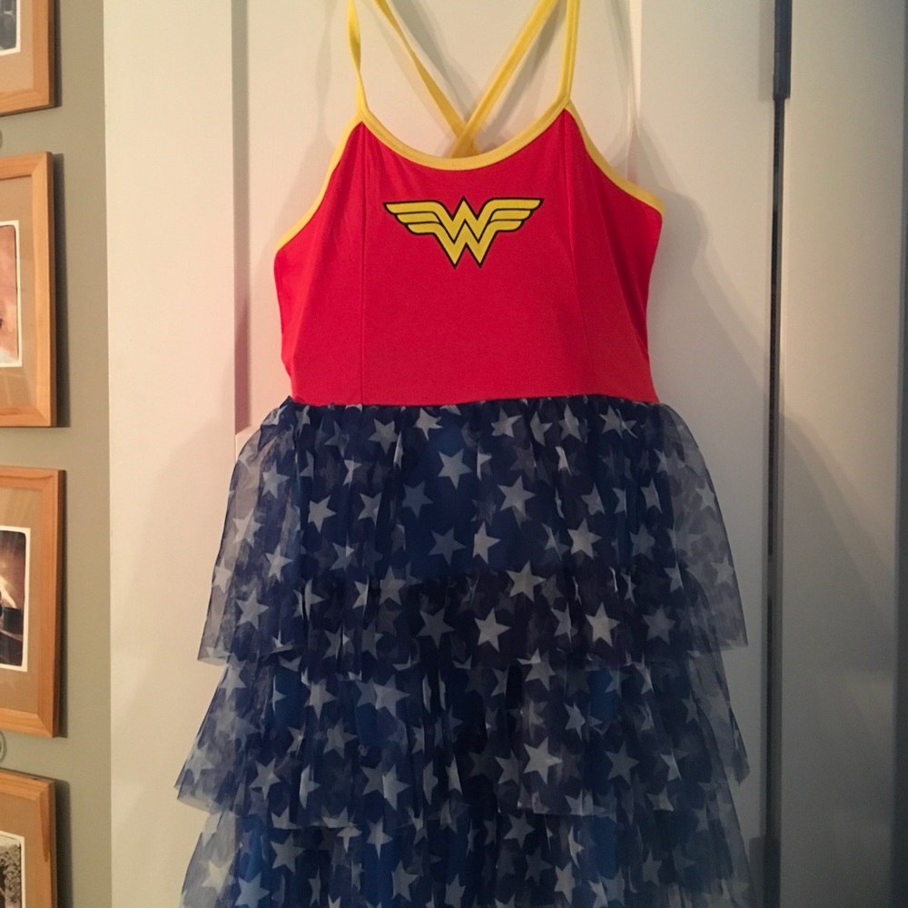 Wonder Woman strap dress kids NWT